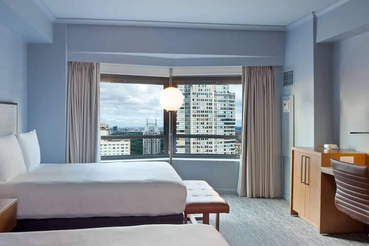 Room 8 of 103