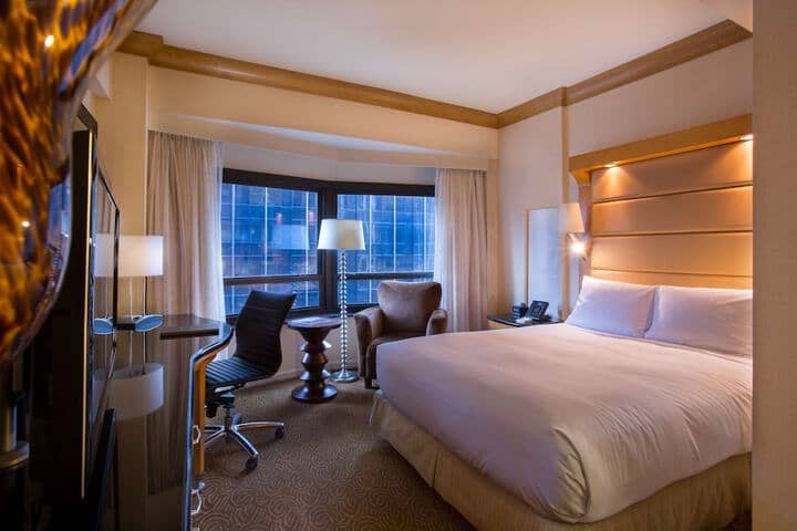 Room 14 of 103